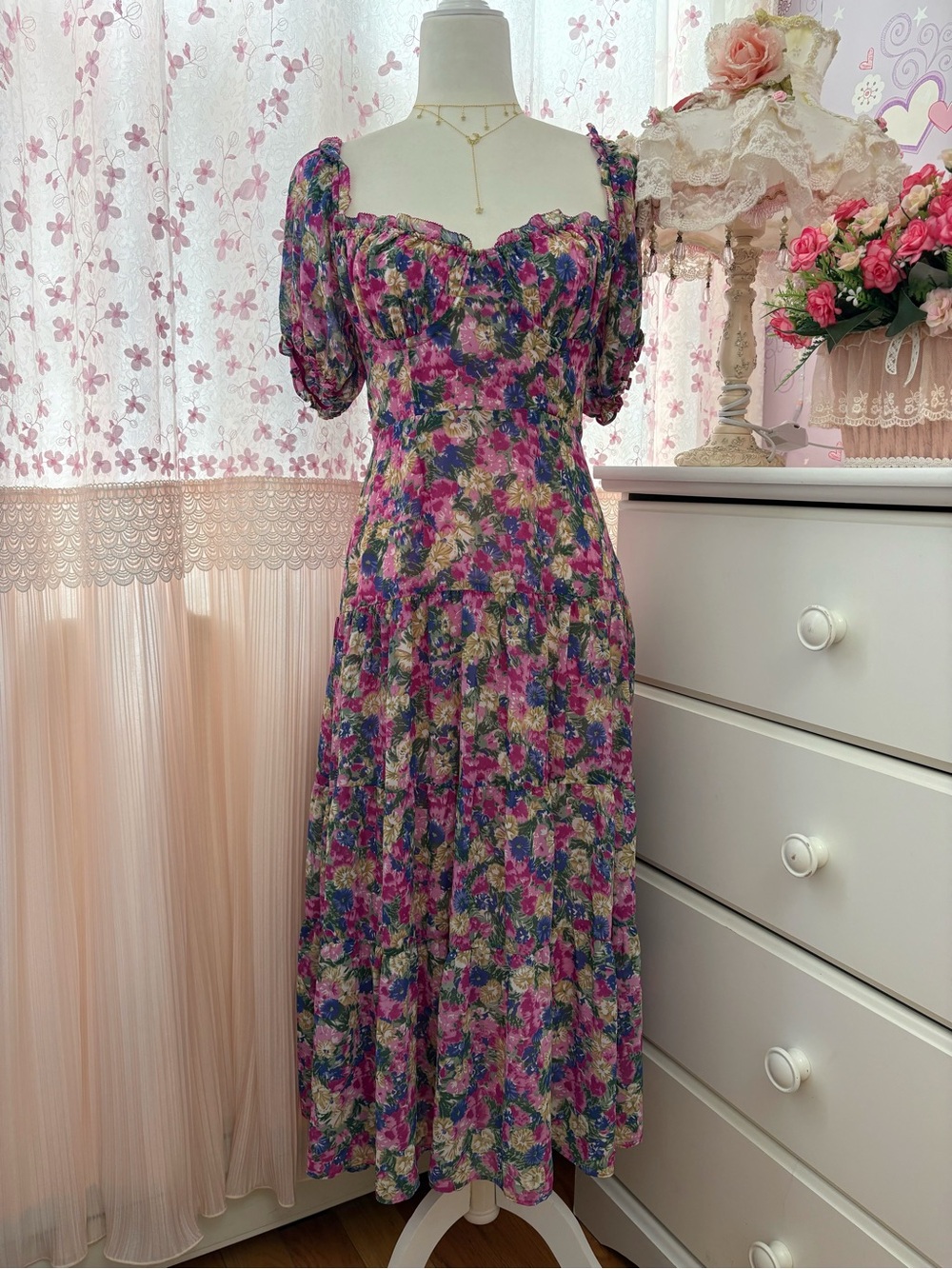 ASTR The LABEL Pink-Floral Tiered Puff Sleeve Midi Dress